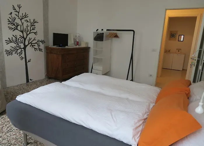 ベッド・アンド・ブレックファスト Mazzini