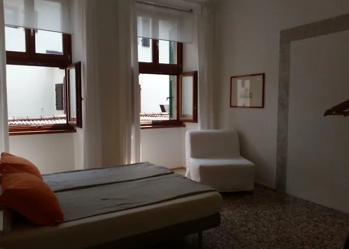 Mazzini Couette-café *