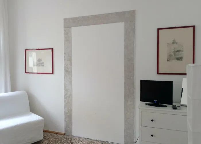 Mazzini ベッド・アンド・ブレックファスト