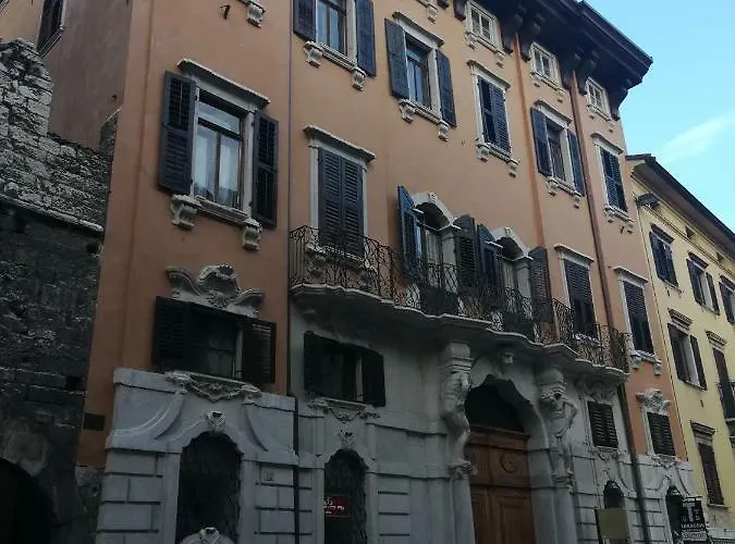 ベッド・アンド・ブレックファスト Mazzini *